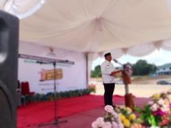 Bupati Rokan Hulu Anton ST MM Serahkan Bantuan UMKM Ke Mustahiq Z-Auto Dari BazNas